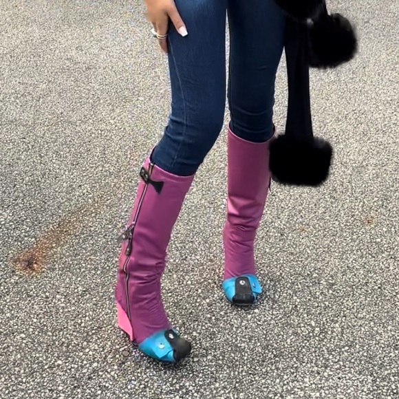 Designer Boots - Picture 2 of 9